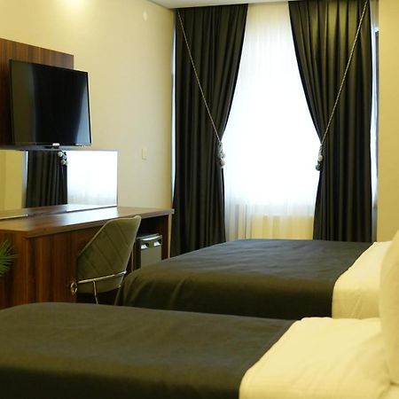 Çınarcık Grand Krone Hotel מראה חיצוני תמונה