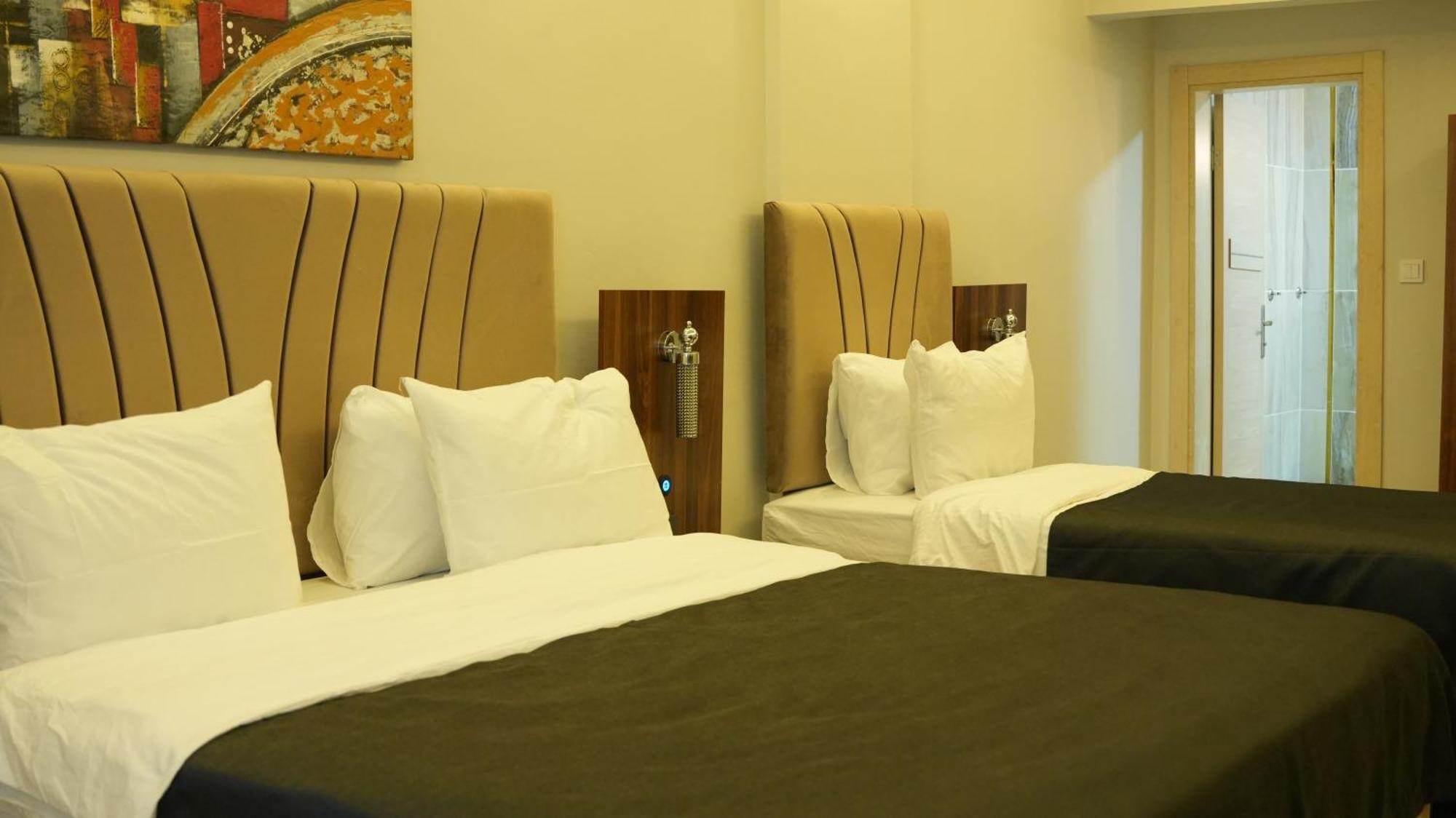 Çınarcık Grand Krone Hotel מראה חיצוני תמונה