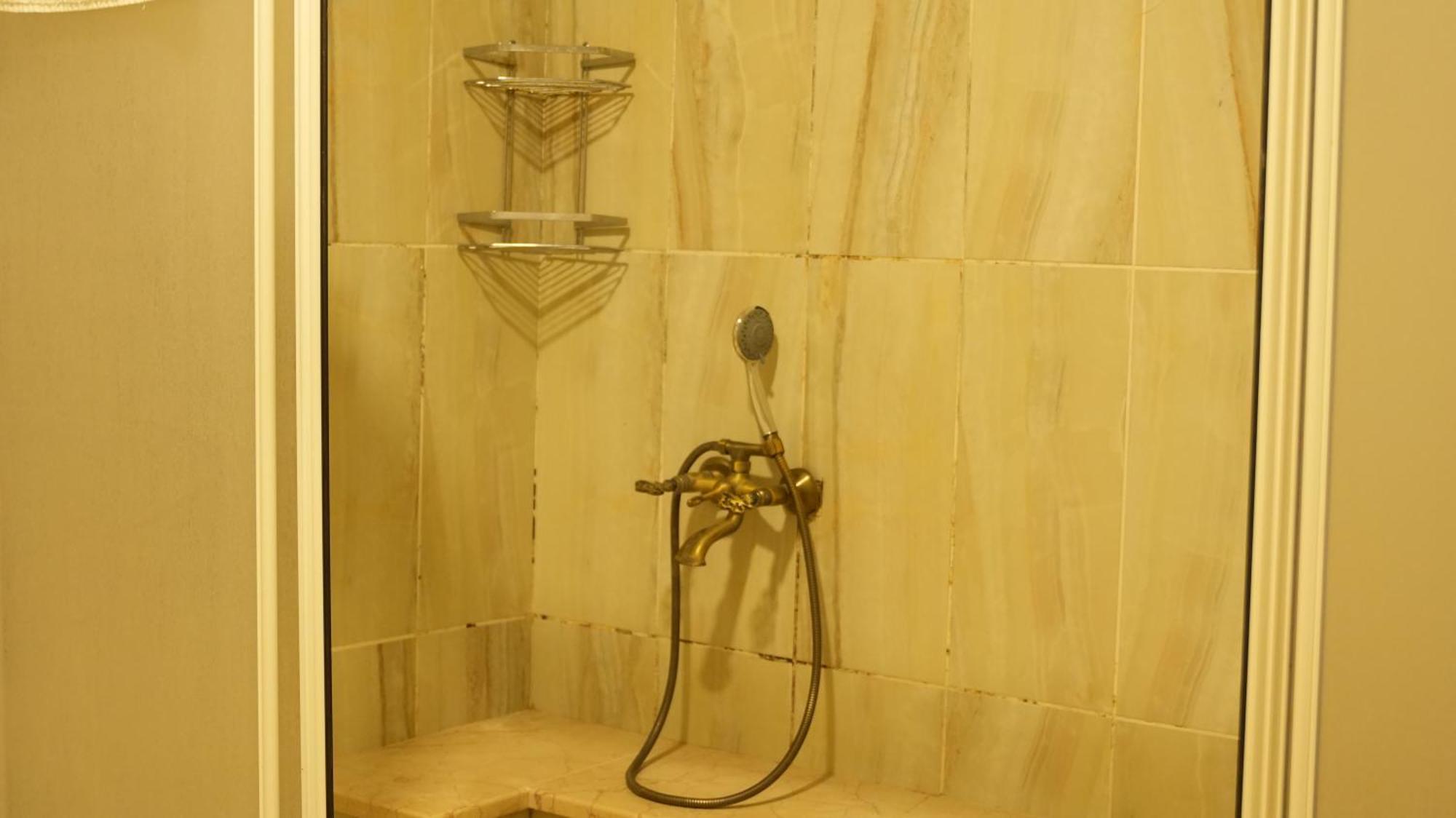 Çınarcık Grand Krone Hotel מראה חיצוני תמונה