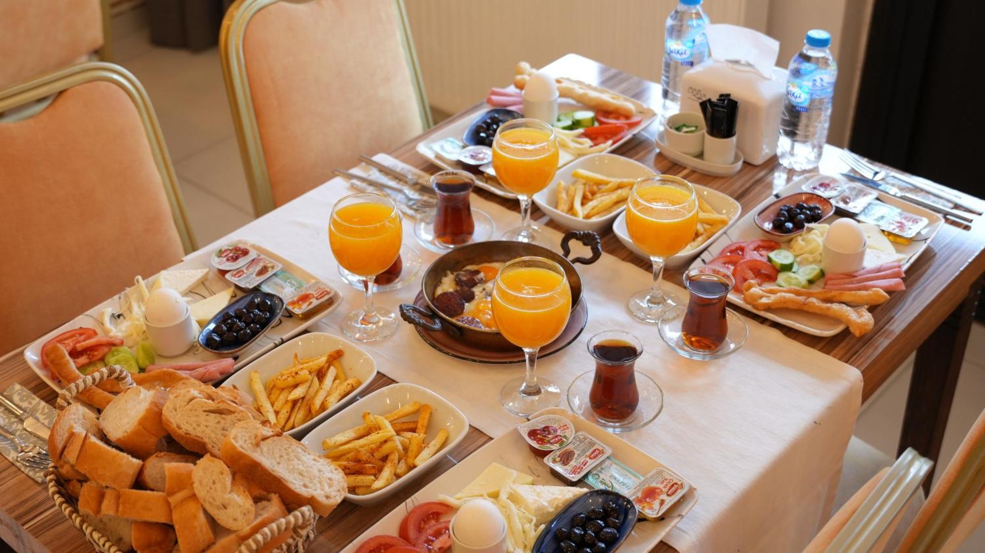 Çınarcık Grand Krone Hotel מראה חיצוני תמונה